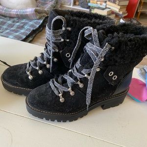 Brand new winter boots warm and comfy